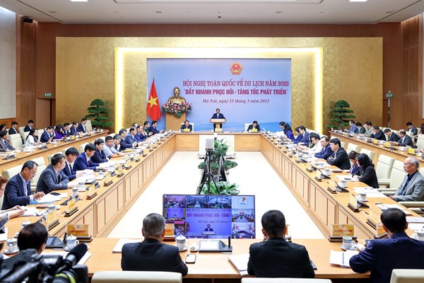 Phát động toàn dân làm du lịch - Anh 2