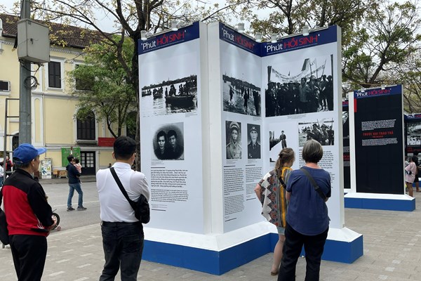 Khai mạc trưng bày chuyên đề “Phút hồi sinh” - Anh 4
