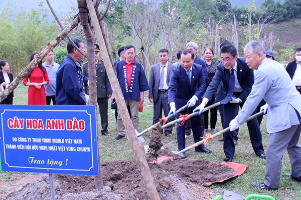 Bắc Giang: Lễ trồng cây hoa Anh đào tại Khu du lịch tâm linh - sinh thái Tây Yên Tử - Anh 4