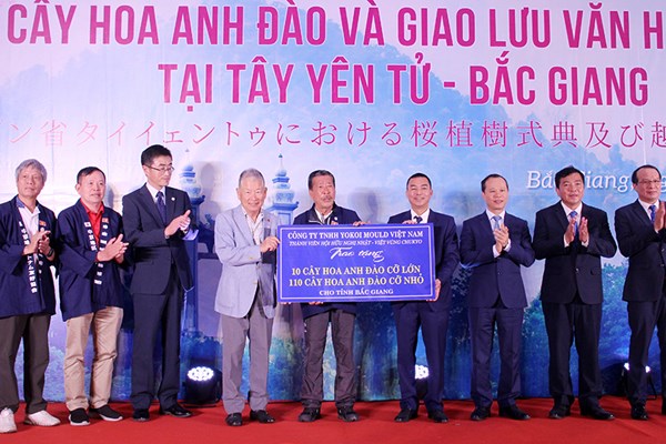 Bắc Giang: Lễ trồng cây hoa Anh đào tại Khu du lịch tâm linh - sinh thái Tây Yên Tử - Anh 3