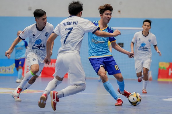 Gay cấn ngày khai màn giải Futsal VĐQG - Anh 2