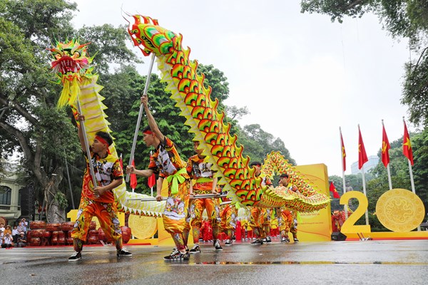 Hà Nội “cất cánh” từ nguồn lực văn hóa - Anh 1