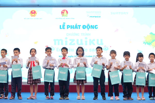 Khởi động chương trình Mizuiku – Em yêu nước sạch” lần thứ 9 - Anh 2