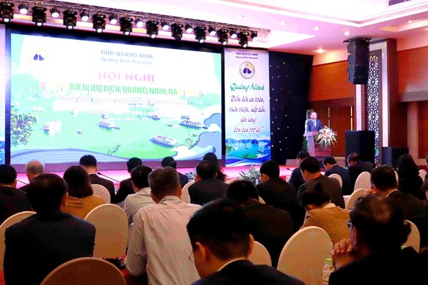 Để Quảng Ninh là 