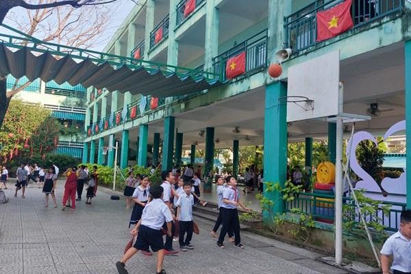 Đà Nẵng: Lấy đất “vàng” để xây dựng trường học - Anh 1