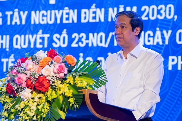 Giáo dục Tây Nguyên phải thực thi nhiệm vụ nặng nề hơn so với các vùng khác - Anh 2