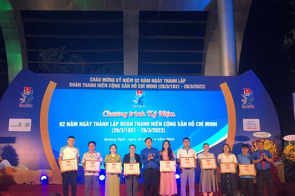 Tỉnh đoàn Quảng Ngãi tuyên dương 40 gương cán bộ Đoàn tiêu biểu - Anh 7
