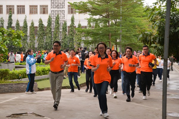 Ngày chạy Olympic ở Trường Đại học Văn hoá Hà Nội - Anh 3