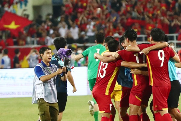 Bản quyền truyền hình SEA Games 32: Đến giờ vẫn còn gây tranh cãi - Anh 1