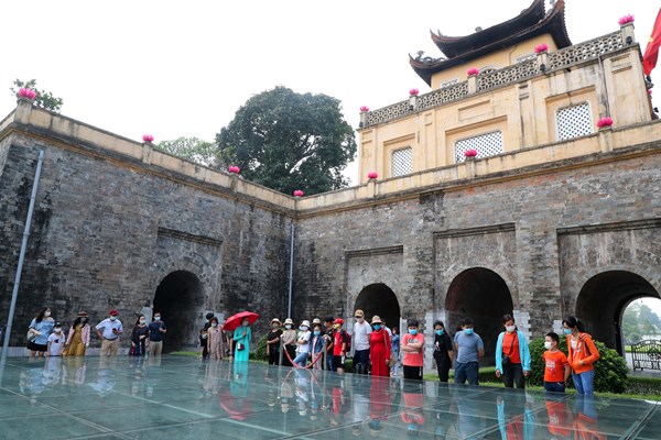 Phát huy giá trị di sản thế giới với sự phát triển bền vững: Ứng xử ra sao khi các di sản “hái ra tiền”? - Anh 1