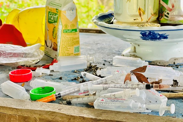 Chậm triển khai dự án công viên Thiên Bút (TP Quảng Ngãi): Thắng cảnh trở thành... tụ điểm hút, chích ma túy - Anh 1