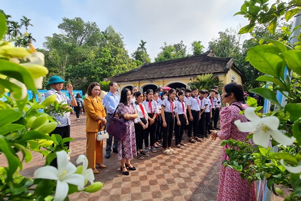 Quảng Nam đón 1,63 triệu lượt du khách trong 3 tháng đầu năm - Anh 2