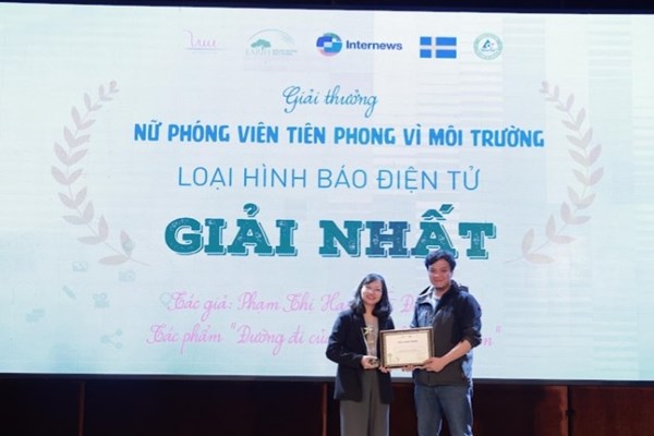 Tăng cường vai trò của báo chí trong giảm thiểu ô nhiễm rác thải nhựa - Anh 2