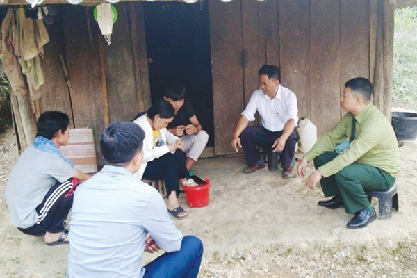 Lời ru buồn... nơi vùng cao xứ Nghệ - Anh 1