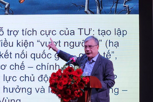 Hội thảo khoa học Khánh Hòa 370 năm xây dựng và phát triển - Anh 3