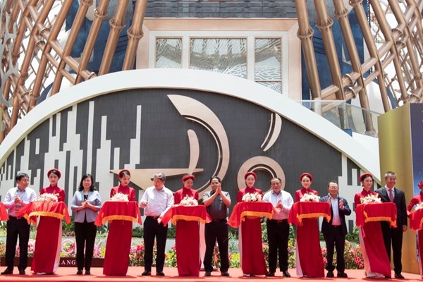 Văn hóa phải là nền tảng thúc đẩy sự phát triển kinh tế - xã hội - Anh 1