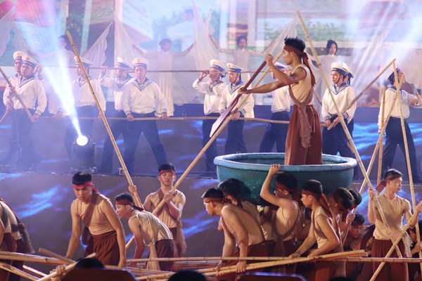 Kỷ niệm 370 năm xây dựng và phát triển tỉnh Khánh Hòa - Anh 7