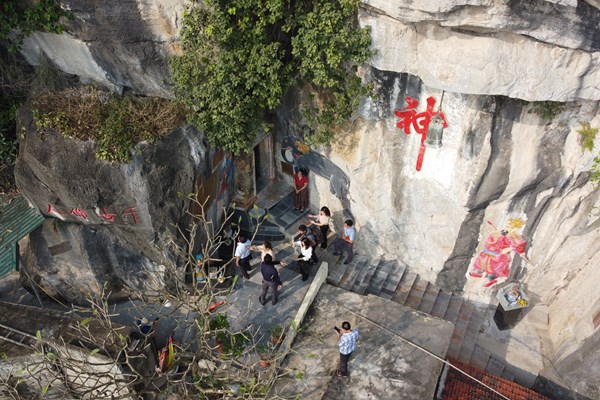 Thanh Hóa ra “tối hậu thư” nếu di tích bị xâm hại - Anh 1