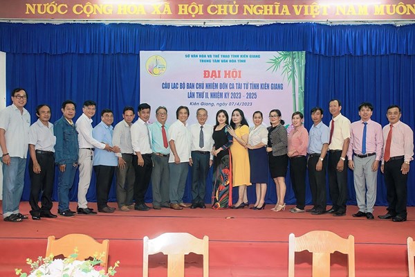 Kiên Giang đại hội lần thứ II CLB Ban Chủ nhiệm Đờn ca tài tử - Anh 1