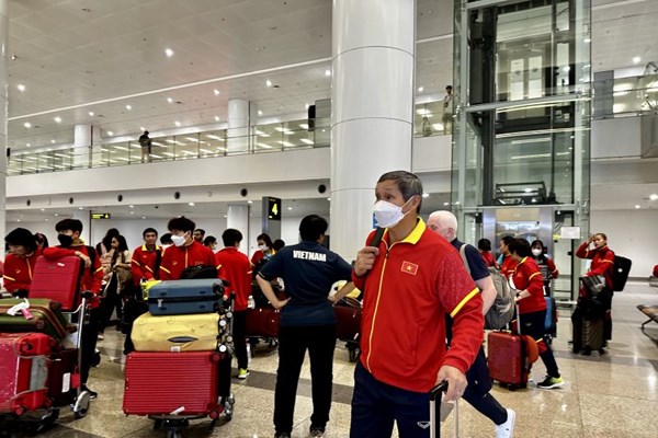 Đội tuyển nữ Việt Nam chuẩn bị cho SEA Games 32 - Anh 1