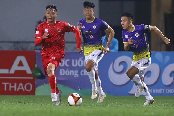 CLB Hà Nội thắng đậm 3-0 trước CLB Hải Phòng - Anh 1