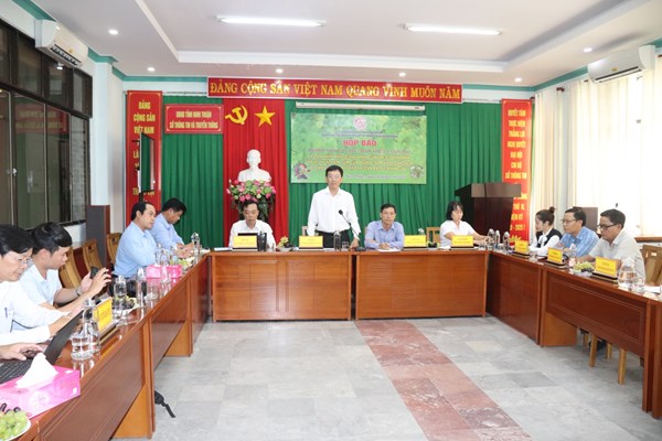 Lễ hội Nho và vang Ninh Thuận 2023: Phát huy giá trị văn hóa, thu hút khách du lịch - Anh 1