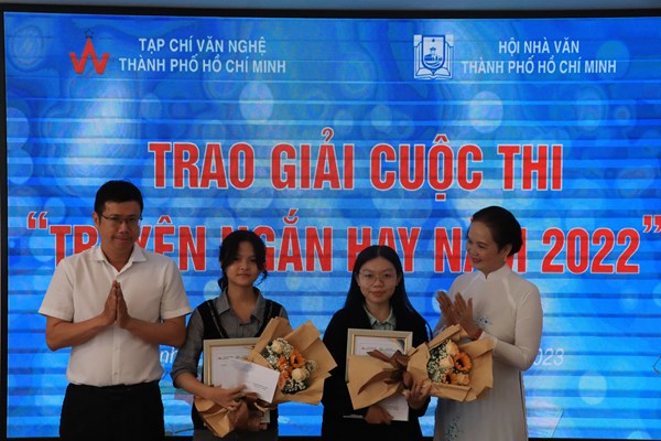 Trao giải cuộc thi “Truyện ngắn hay 2022” - Anh 2