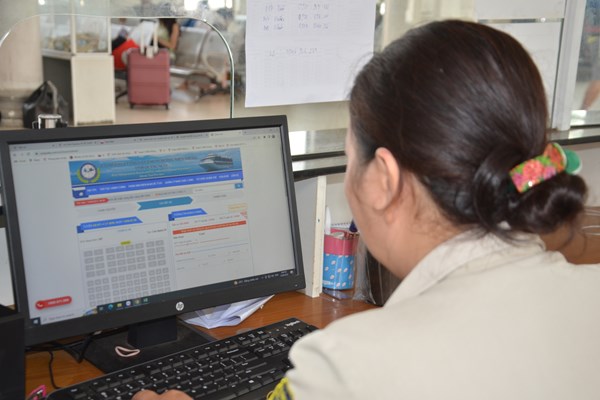 Du khách đến đảo Lý Sơn chỉ cần đặt vé online - Anh 3