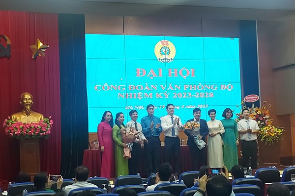 Đại hội Công đoàn Văn phòng Bộ VHTTDL nhiệm kỳ 2023 – 2028 - Anh 1