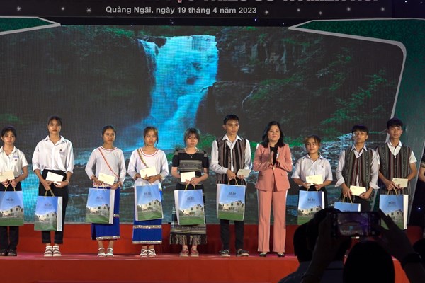 Quảng Ngãi: Chắp cánh ước mơ khởi nghiệp vùng đồng bào DTTS và miền núi - Anh 4