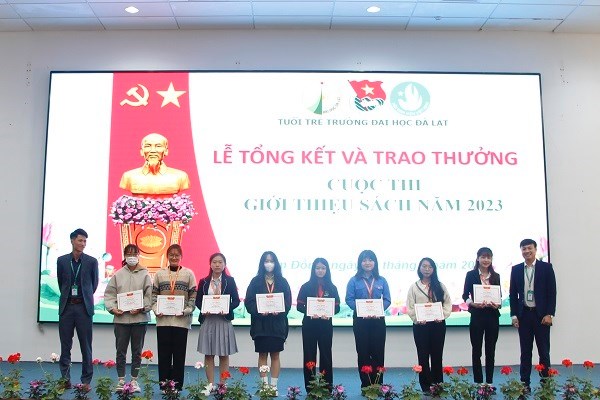 Lâm Đồng: Khai mạc Ngày Sách và Văn hóa đọc - Anh 2
