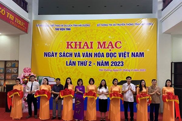 Tỉnh Hải Dương khai mạc Ngày Sách và Văn hóa đọc năm 2023 - Anh 1