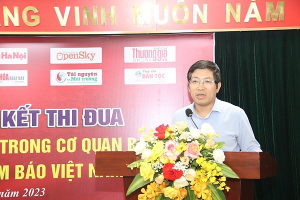 Thi đua xây dựng môi trường văn hóa trong cơ quan báo chí - Anh 3