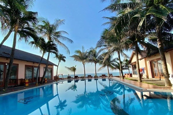 Phan Thiết kín phòng dịp lễ 30.4 và 1.5 - Anh 1