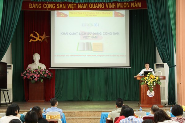 Đảng uỷ Bộ VHTTDL khai giảng lớp Bồi dưỡng nhận thức về Đảng - Anh 4