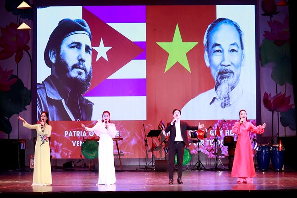 Chuyến thăm chính thức Cuba của Chủ tịch Quốc hội Vương Đình Huệ: Điểm nhấn văn hóa - Anh 1
