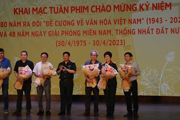 Khai mạc Tuần phim kỷ niệm 30.4 và 80 năm ra đời Đề cương về văn hóa Việt Nam - Anh 1
