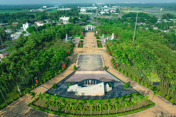 Phát huy giá trị văn hóa “18 thôn Vườn Trầu” - Anh 1