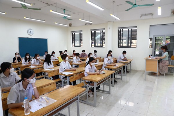 Hà Nội: Rà soát hiện tượng vận động học sinh không thi vào lớp 10 - Anh 1