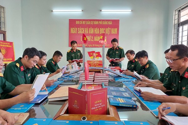 Quảng Ngãi: Phát triển văn hóa đọc trong lực lượng vũ trang - Anh 3