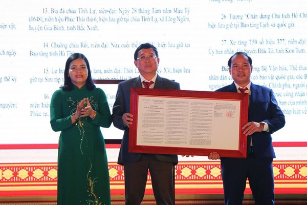 Kon Tum: Công bố quyết định công nhận Bảo vật quốc gia đối với xe tăng T59 số hiệu 377 - Anh 2