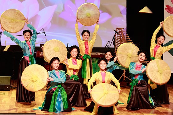 Bộ trưởng Nguyễn Văn Hùng: “Văn hóa có sức mạnh kết nối tình hữu nghị giữa các dân tộc” - Anh 4