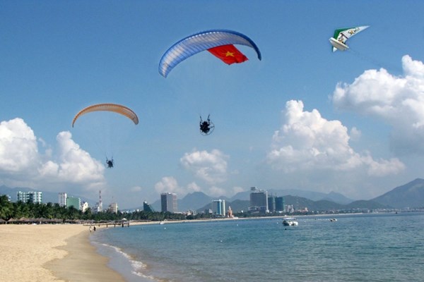 Thu hồi những dự án chắn biển, lấn biển Nha Trang: Hướng đến phát triển du lịch bền vững, vì cộng đồng - Anh 1
