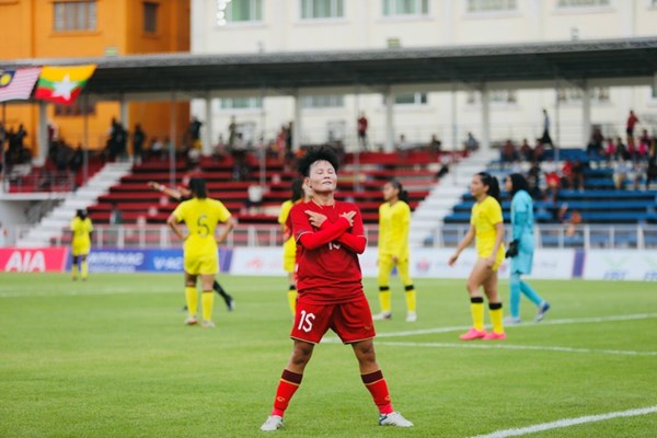 SEA Games 32: Tuyển nữ Việt Nam thắng nhẹ nhàng Malaysia - Anh 2