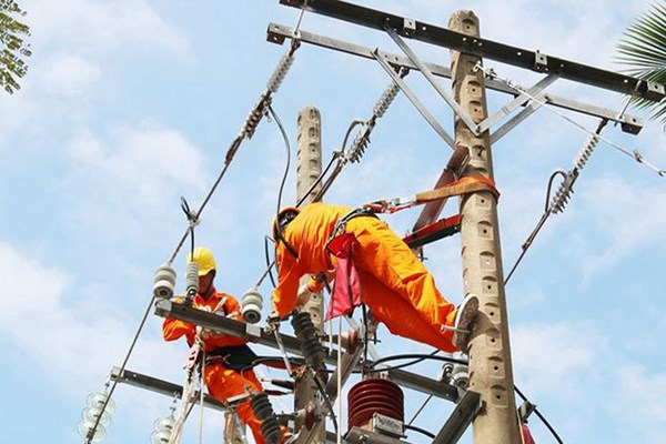 EVN tăng giá điện thêm 3% từ hôm nay - Anh 1