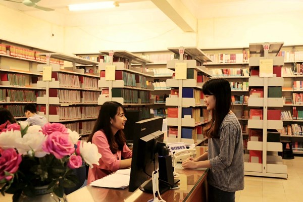Đào tạo lại nguồn nhân lực đáp ứng yêu cầu chuyển đổi số ngành thư viện: Không tăng tốc sẽ tụt hậu - Anh 1