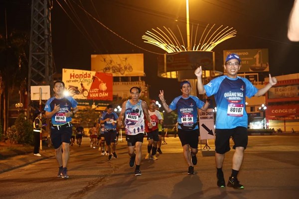 Sôi nổi giải Marathon Quảng Ngãi - Cup BSR 2023 - Anh 3