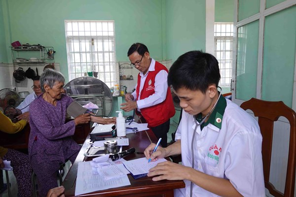 Bình Định: Phát động hưởng ứng Tháng Nhân đạo năm 2023 - Anh 1