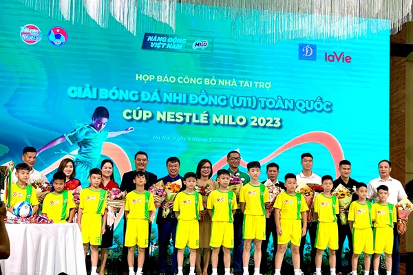 50 đội bóng tranh tài tại Giải Bóng đá Nhi đồng U11 toàn quốc - Anh 2