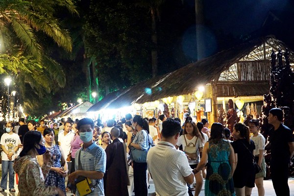 Bộ trưởng Nguyễn Văn Hùng: Tập trung truyền thông về chính sách du lịch - Anh 3